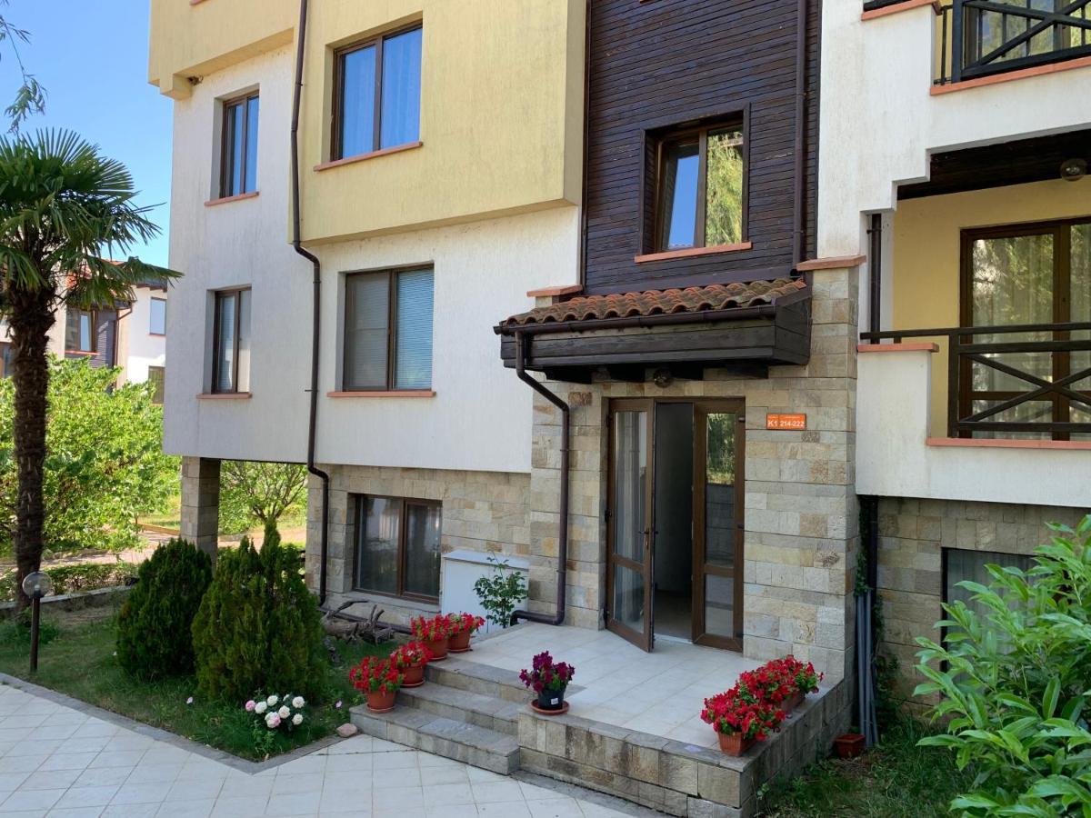 Apartment At St. Nicholas Complex-Igora Chernomorets Exterior photo